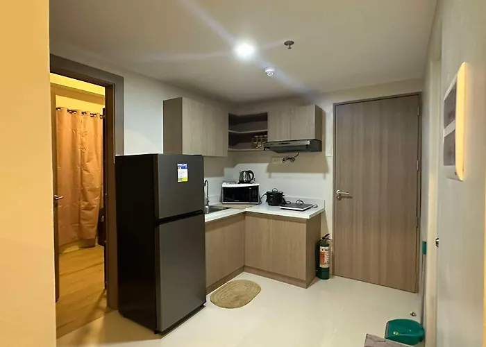 - 2 Bedrooms Family With Balcony *