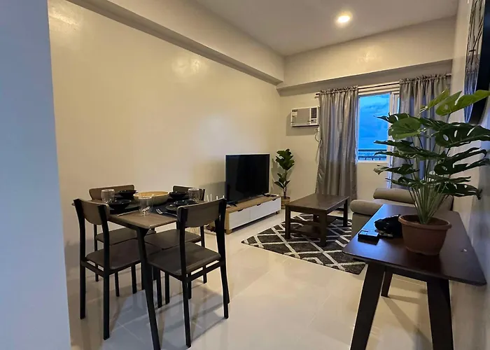 - 2 Bedrooms Family With Balcony Basak (Visayas)